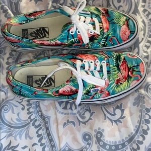 flamingo vans🌺